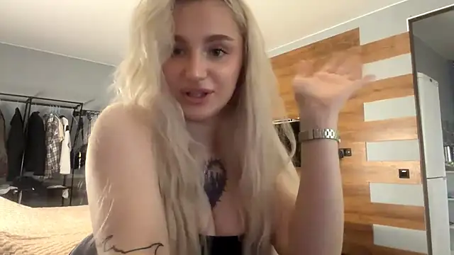 TiffanieSluyter online show from May 2026 03:12:02 PM