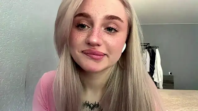 TiffanieSluyter online show from May 2026 03:08:01 PM