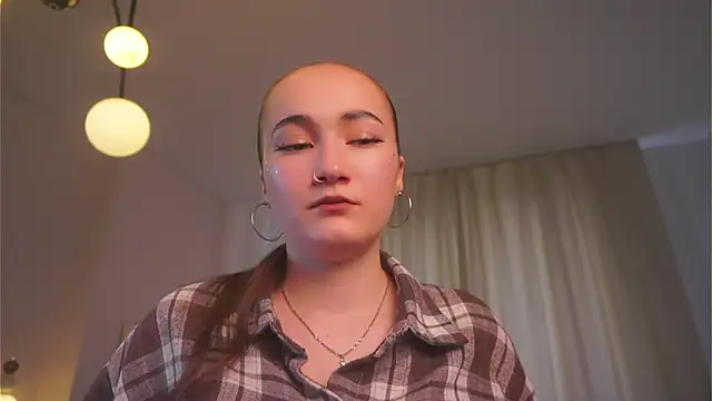 Snapshot of ChanellMinacci chatting on May 2026 07:38:02 AM ChanellMinacci online show from May 2026 07:38:02 AM