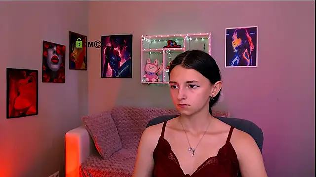 caroline honeyy online show from June 2026 09:42:01 AM