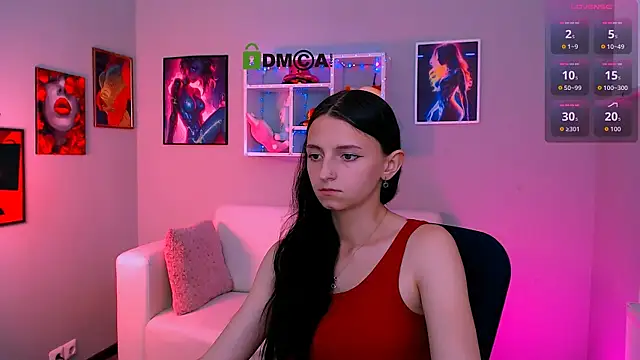 caroline honeyy online show from June 2026 01:00:02 PM
