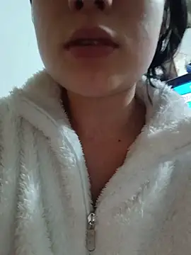 mileidy0106 online show from June 2026 12:32:02 AM