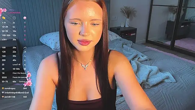Snapshot of aminaliven chatting on June 2026 04:02:02 PM aminaliven online show from June 2026 04:02:02 PM