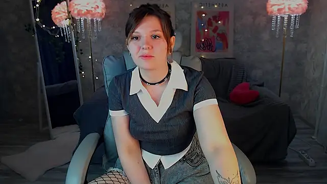 AgathaAgnia online show from May 2026 12:03:02 PM