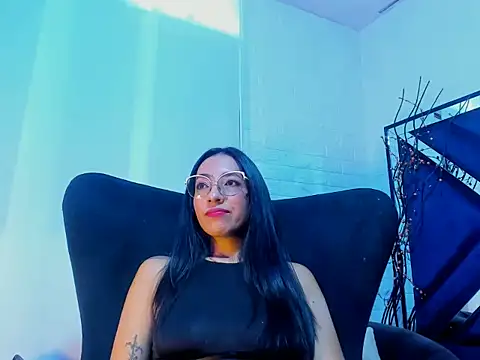 Feetfeticheh online show from May 2026 02:03:01 PM