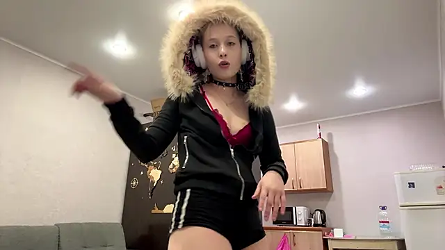 CuteLilit online show from May 2026 06:25:01 PM