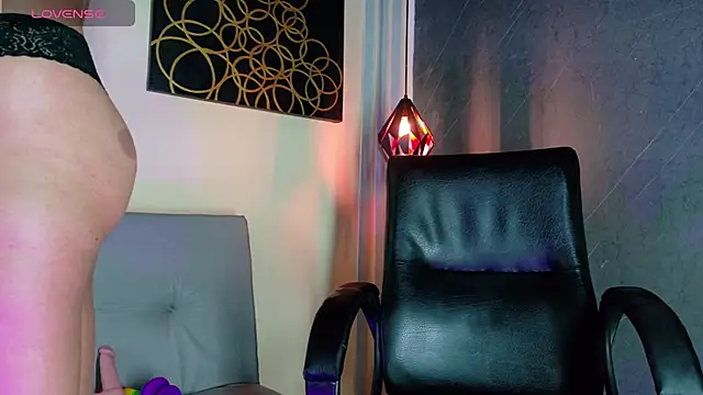 Sofi Williams2 online show from May 2026 09:31:02 PM