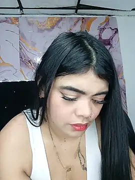 luxuryluna online show from June 2026 12:45:02 AM