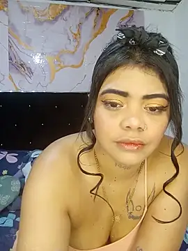 luxuryluna online show from May 2026 11:09:02 PM