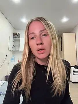 Snapshot of AnnaMist_ chatting on June 2026 03:29:01 PM AnnaMist online show from June 2026 03:29:01 PM