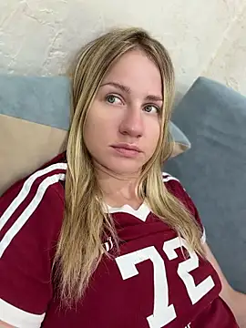 Snapshot of AnnaMist_ chatting on July 2026 07:58:01 PM AnnaMist online show from July 2026 07:58:01 PM