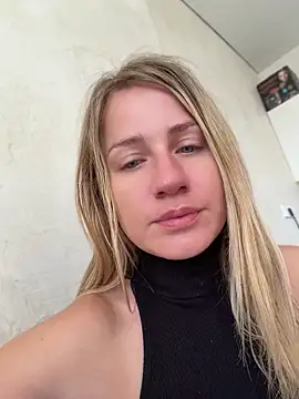 Snapshot of AnnaMist_ chatting on July 2026 02:56:01 AM AnnaMist online show from July 2026 02:56:01 AM