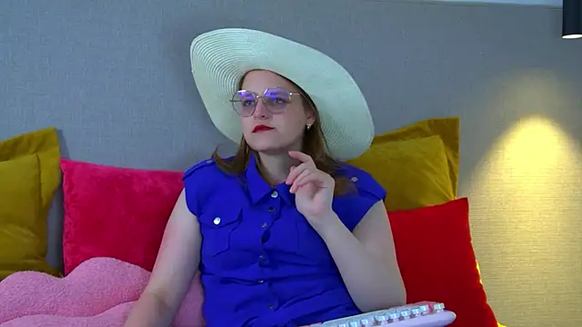 AlexaAvery online show from June 2026 06:40:01 AM