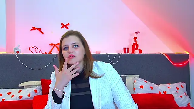 AlexaAvery online show from July 2026 06:58:02 AM