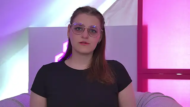 AlexaAvery online show from June 2026 06:14:01 AM