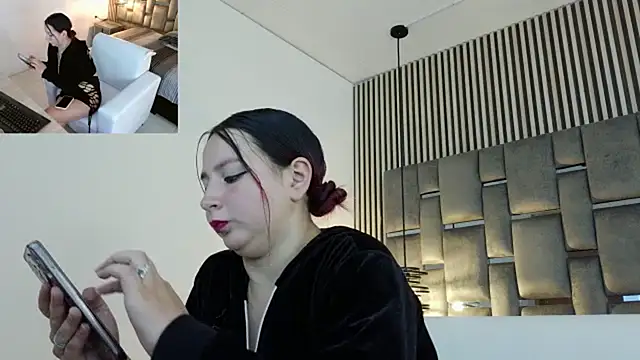 abigailthxx online show from May 2026 11:24:01 PM