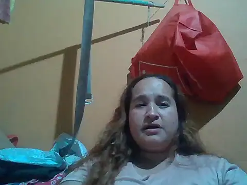 Kira Phone online show from May 2026 09:35:01 PM