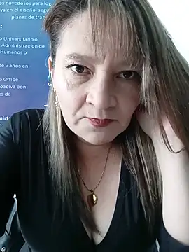 Snapshot of KAREN--03 chatting on June 2026 06:09:01 PM KAREN--03 online show from June 2026 06:09:01 PM