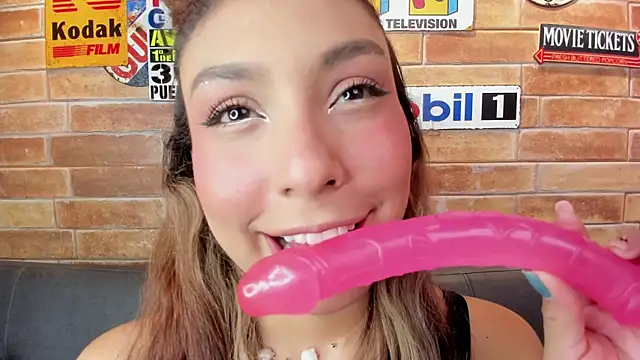 foxy antonela online show from July 2026 02:40:01 AM