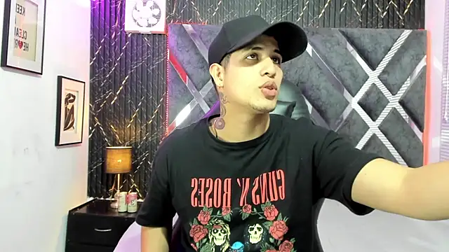 dominic connor online show from June 2026 03:29:02 AM
