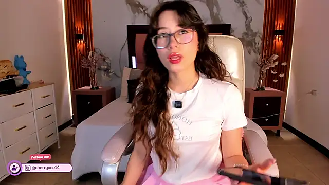 Snapshot of Cherryblossom18_ chatting on June 2026 09:08:01 PM Cherryblossom18 online show from June 2026 09:08:01 PM