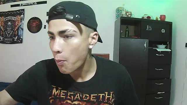 Snapshot of Fenix_hardcock chatting on June 2026 03:29:02 PM Fenix hardcock online show from June 2026 03:29:02 PM