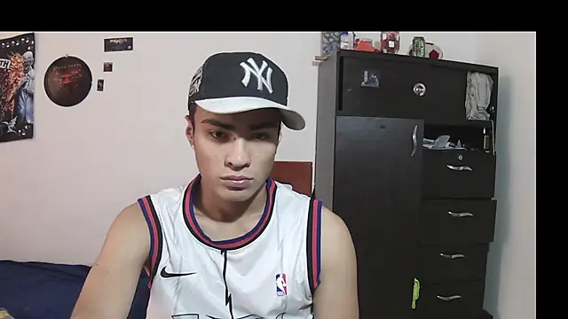 Fenix hardcock online show from July 2026 06:40:01 PM