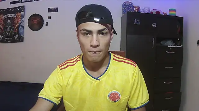 Fenix hardcock online show from June 2026 04:37:01 PM
