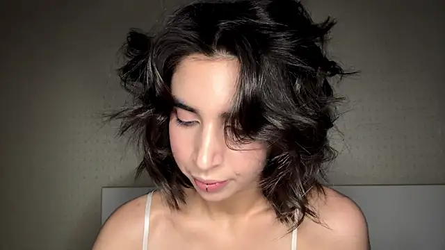 Snapshot of JessiaRuezga chatting on June 2026 11:37:02 AM JessiaRuezga online show from June 2026 11:37:02 AM