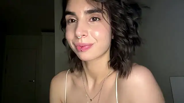 Snapshot of JessiaRuezga chatting on May 2026 06:09:01 PM JessiaRuezga online show from May 2026 06:09:01 PM