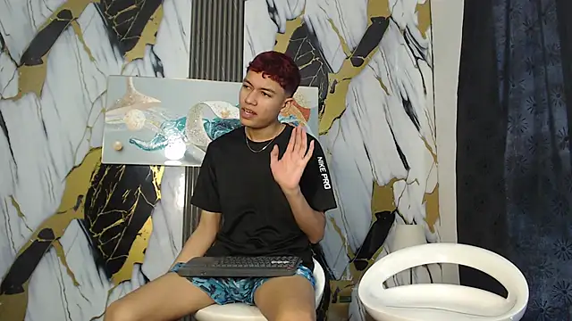 Snapshot of KING_LOVERS1 chatting on June 2026 01:34:01 PM KING LOVERS1 online show from June 2026 01:34:01 PM