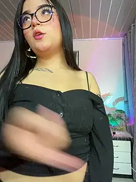 Lana Hands online show from June 2026 05:52:02 AM