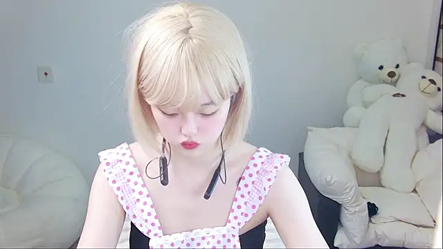 Snapshot of Evil-Bunny007 chatting on June 2026 12:05:01 PM Evil-Bunny007 online show from June 2026 12:05:01 PM