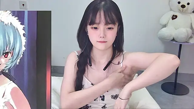 Snapshot of Evil-Bunny007 chatting on June 2026 12:00:02 PM Evil-Bunny007 online show from June 2026 12:00:02 PM