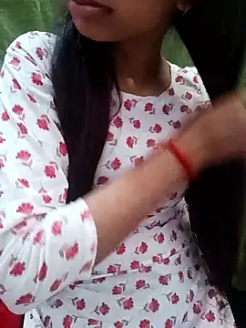 Snapshot of sexy_rubina89 chatting on May 2026 06:35:02 AM sexy rubina89 online show from May 2026 06:35:02 AM