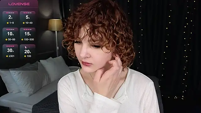 Snapshot of Kira__Fluffy chatting on June 2026 05:34:01 AM Kira Fluffy online show from June 2026 05:34:01 AM