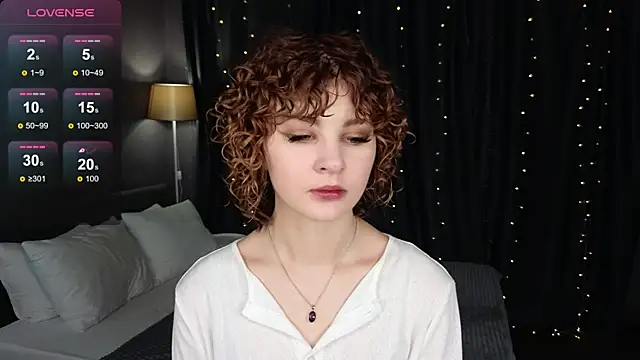 Snapshot of Kira__Fluffy chatting on June 2026 12:08:02 AM Kira Fluffy online show from June 2026 12:08:02 AM