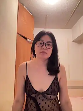 kiss silk online show from May 2026 12:13:02 PM