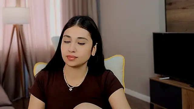 honeylanaa online show from June 2026 05:01:02 AM