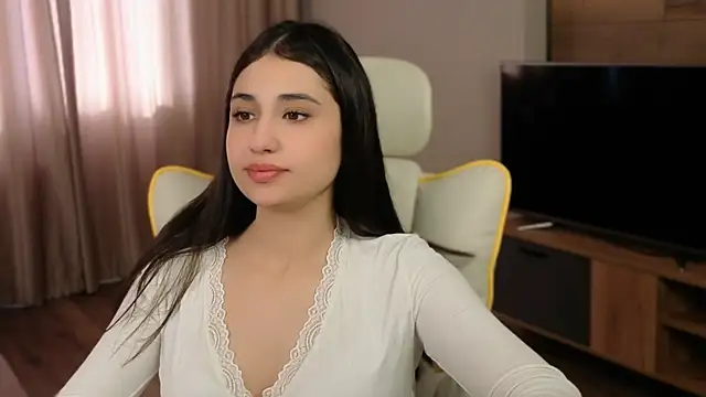 honeylanaa online show from May 2026 05:28:02 AM