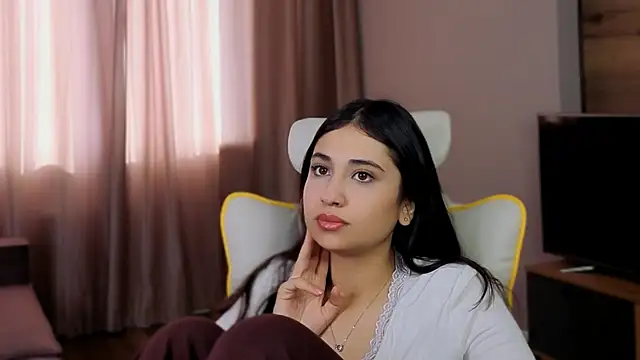 honeylanaa online show from May 2026 04:21:01 AM