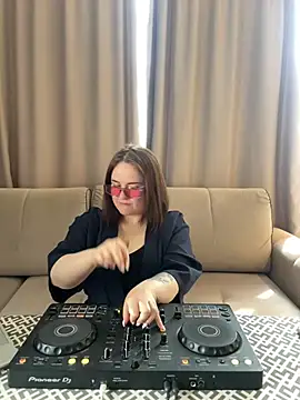 Snapshot of Joan_Taylor1 chatting on May 2026 12:00:02 PM Joan Taylor1 online show from May 2026 12:00:02 PM