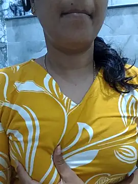 Snapshot of Radhika_rekha_kannada chatting on June 2026 05:29:02 PM Radhika rekha kannada online show from June 2026 05:29:02 PM