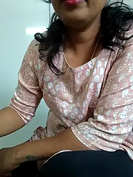 Snapshot of Radhika_rekha_kannada chatting on July 2026 11:33:01 AM Radhika rekha kannada online show from July 2026 11:33:01 AM