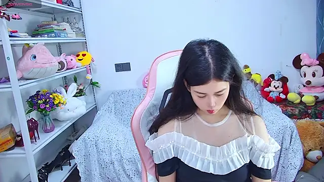 QinQin-888 online show from June 2026 10:58:01 AM