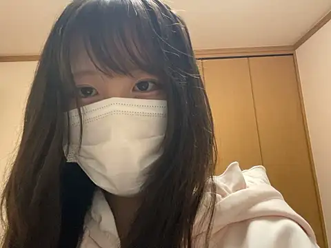Snapshot of miniminimo_o chatting on June 2026 11:37:02 AM miniminimo o online show from June 2026 11:37:02 AM
