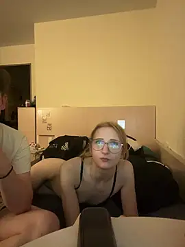 LauraundSteve  online show from July 2026 08:39:02 PM