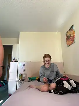 LauraundSteve  online show from July 2026 03:35:01 PM