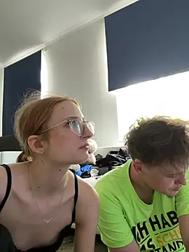 LauraundSteve  online show from July 2026 05:02:01 PM