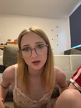 LauraundSteve  online show from May 2026 06:09:01 PM